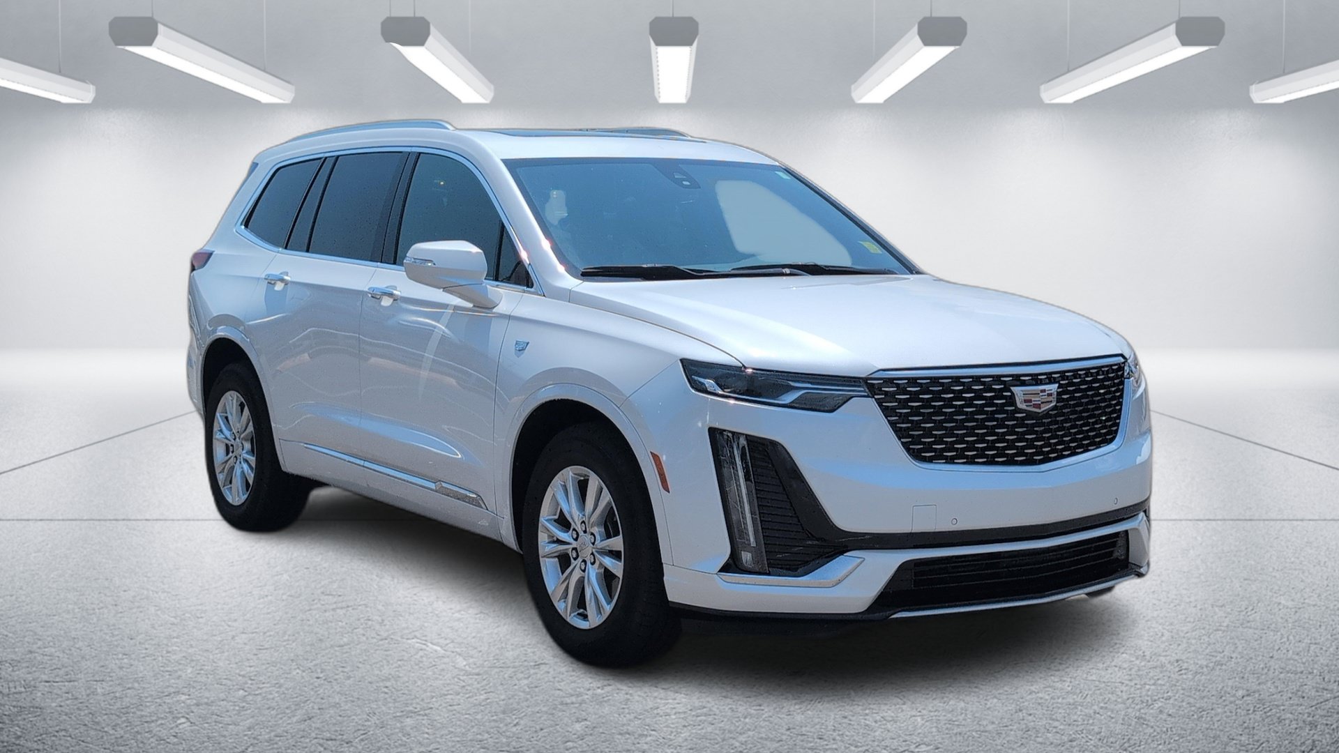 Certified 2024 Cadillac XT6 Luxury w/ LPO, Floor Liner Package AWD/4WD image 9