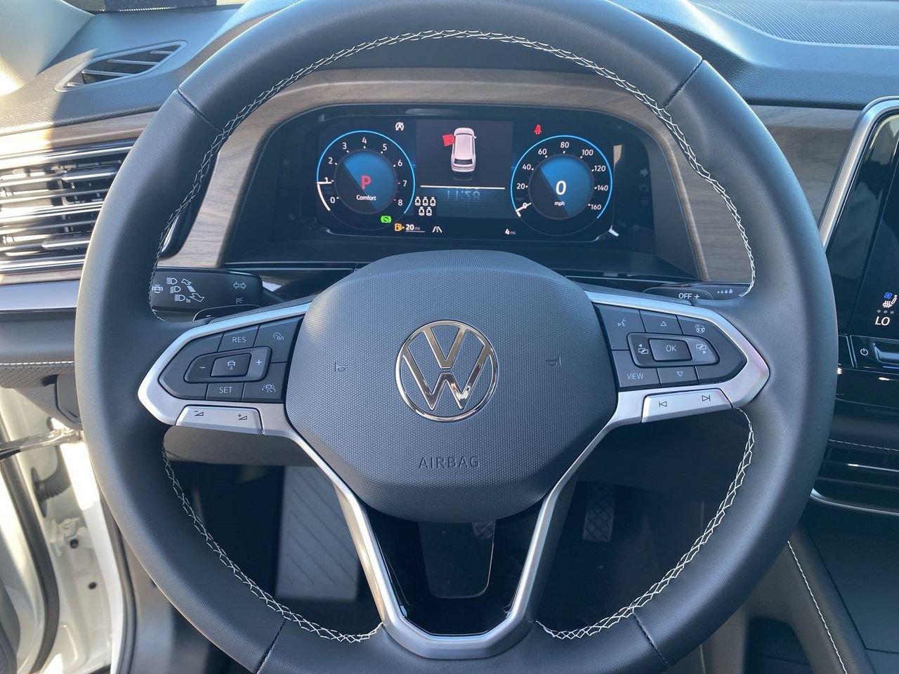 New 2026 Volkswagen Atlas SE FWD image 18