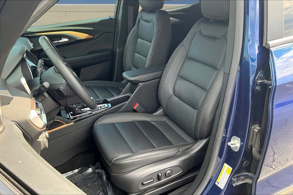 Used 2022 Chevrolet TrailBlazer ACTIV w/ Technology Package image 23