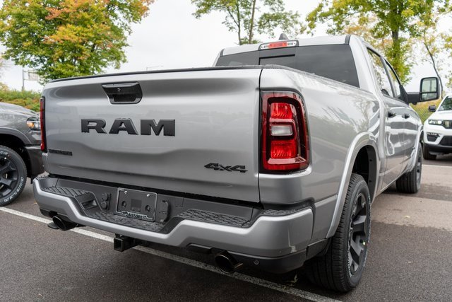 New 2026 RAM 1500 4x4 Crew Cab image 5