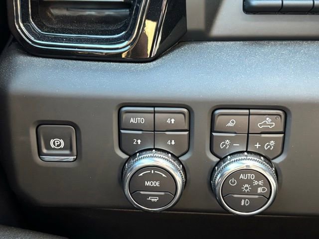 New 2025 GMC Sierra 1500 AT4 w/ AT4 Premium Package image 30
