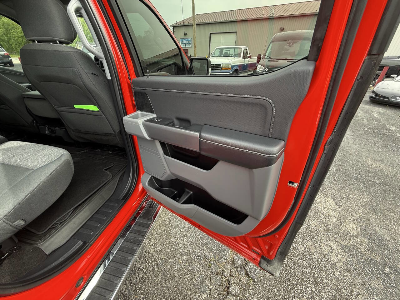 Used 2021 Ford F150 XLT w/ Equipment Group 301A Mid AWD/4WD image 19