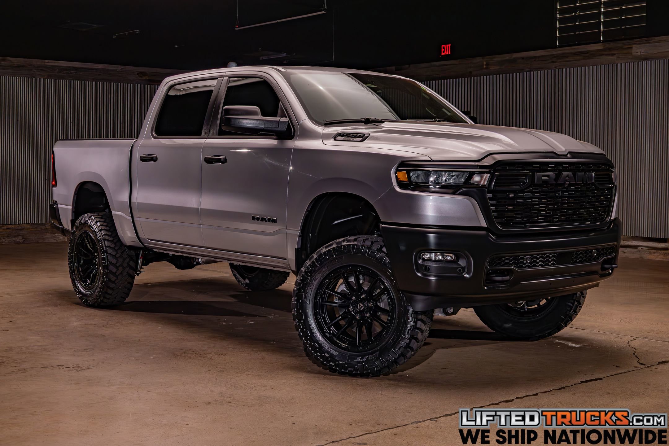 Used 2025 RAM 1500 Classic Warlock AWD/4WD image 1