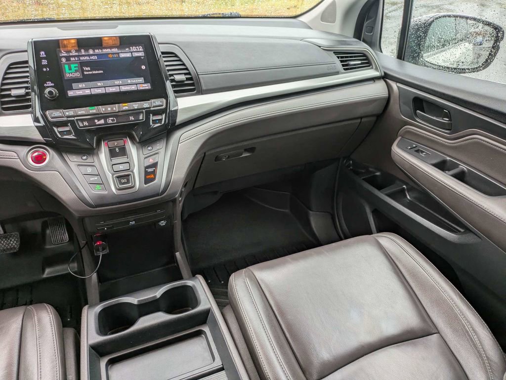 Used 2018 Honda Odyssey Touring image 19