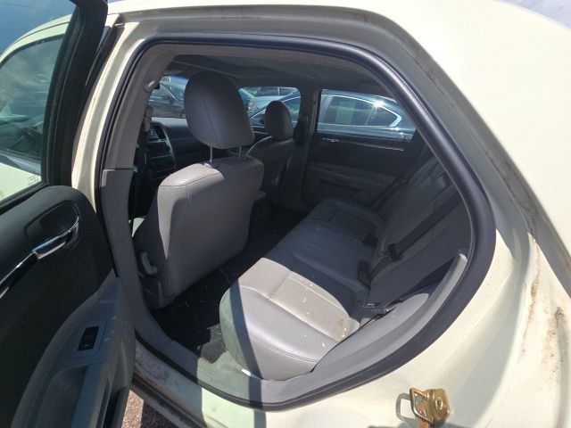 Used 2006 Chrysler 300 Touring w/ Comfort/Convenience Group RWD image 4