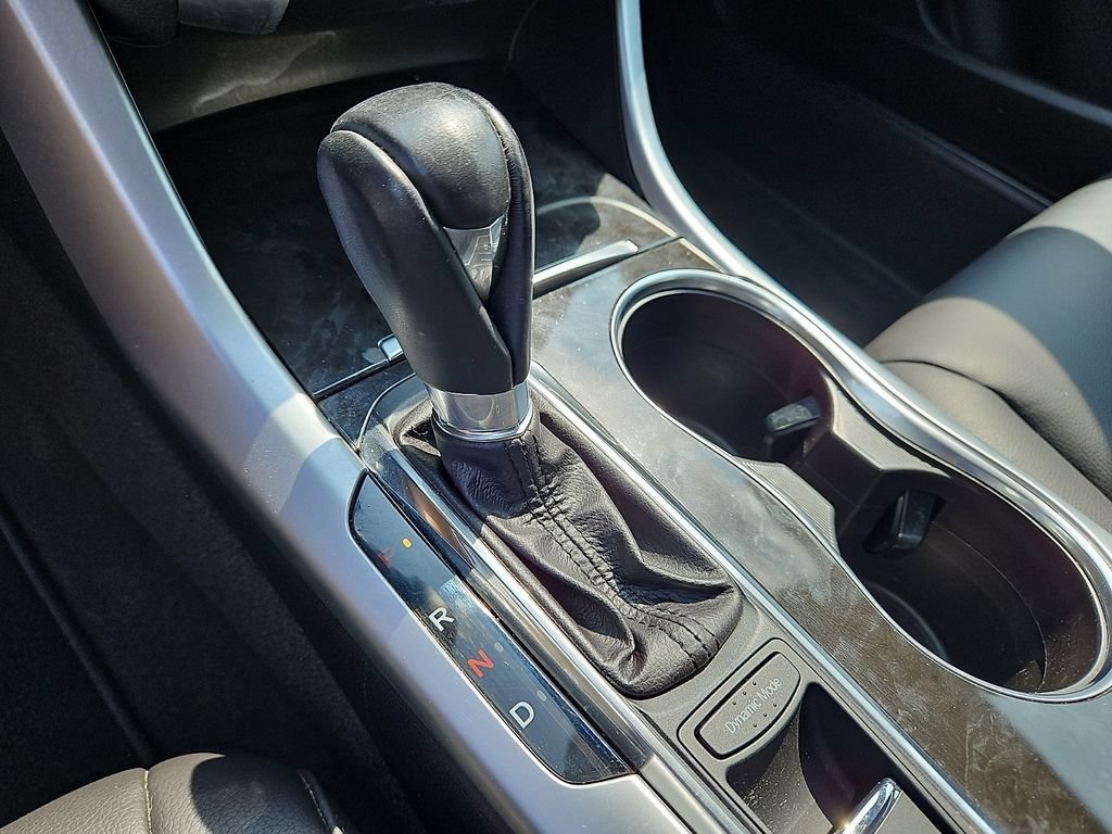 Used 2020 Acura TLX FWD image 16