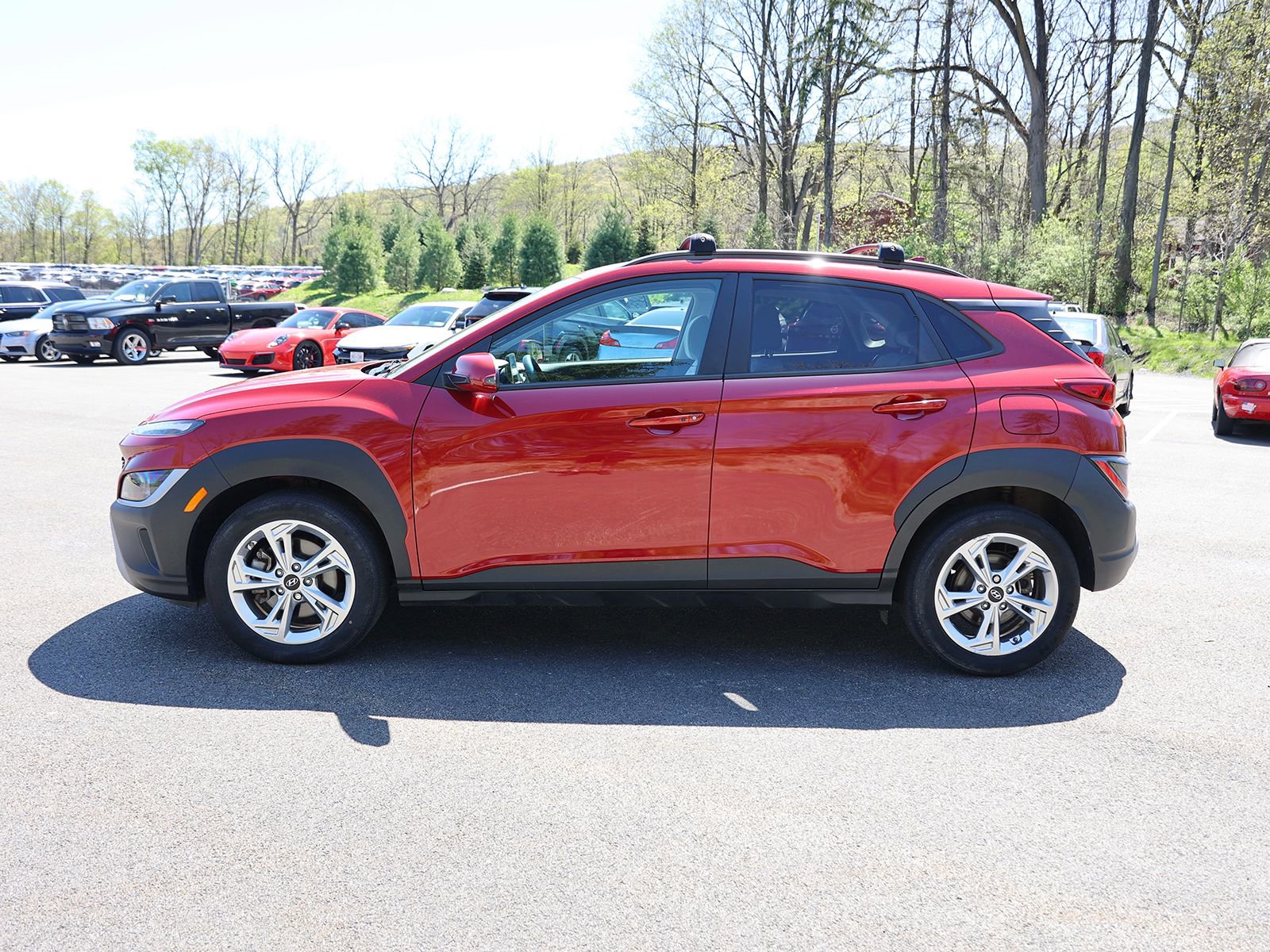 Used 2022 Hyundai Kona SEL AWD/4WD image 4