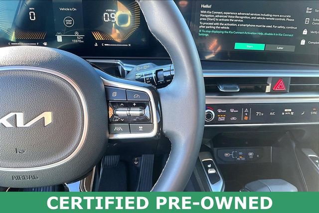Certified 2025 Kia Sorento S image 18