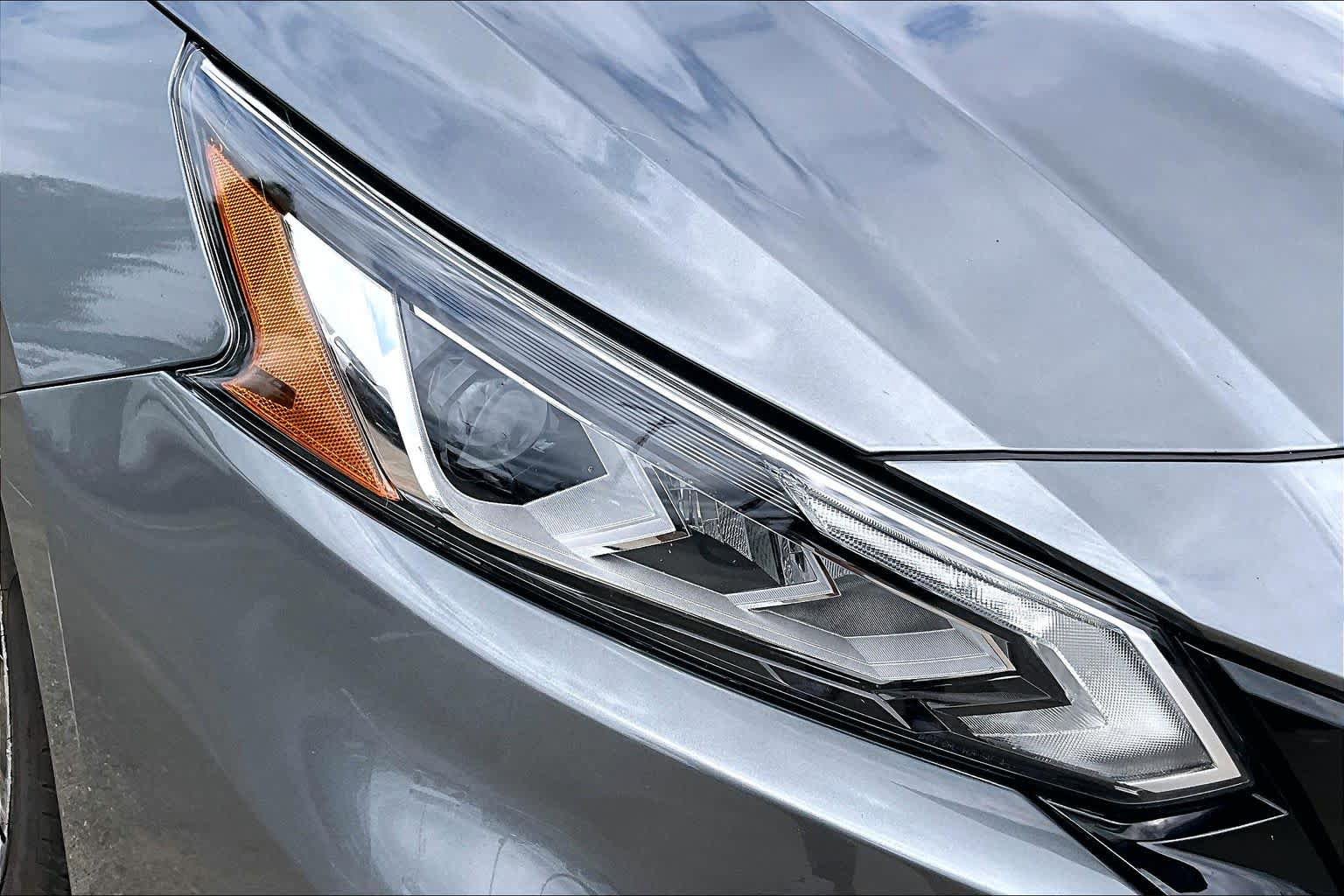 Used 2022 Nissan Altima 2.5 SR w/ Midnight Edition Package FWD image 25