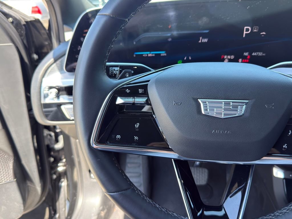 Used 2024 Cadillac Lyriq Sport image 23