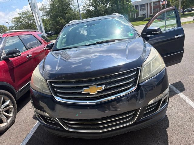 Used 2017 Chevrolet Traverse Premier FWD image 2