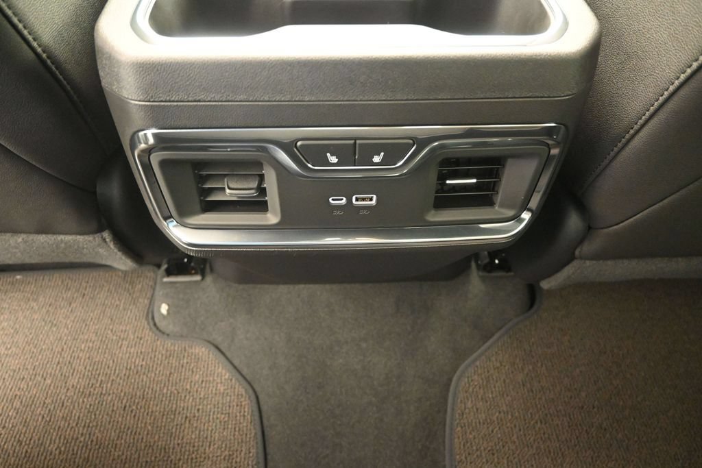 New 2026 Chevrolet Silverado 1500 High Country w/ Technology Package AWD/4WD image 20