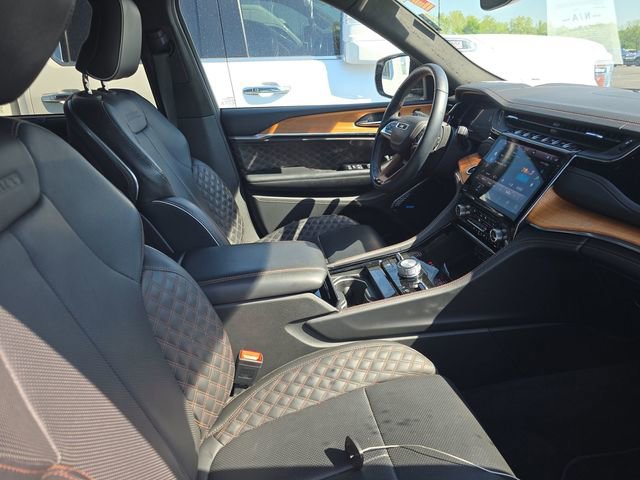 Used 2022 Jeep Grand Cherokee Summit AWD/4WD image 20