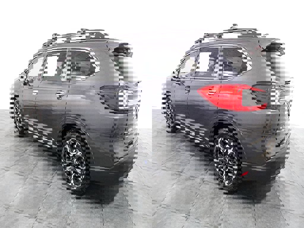 Used 2023 Subaru Ascent Touring image 4