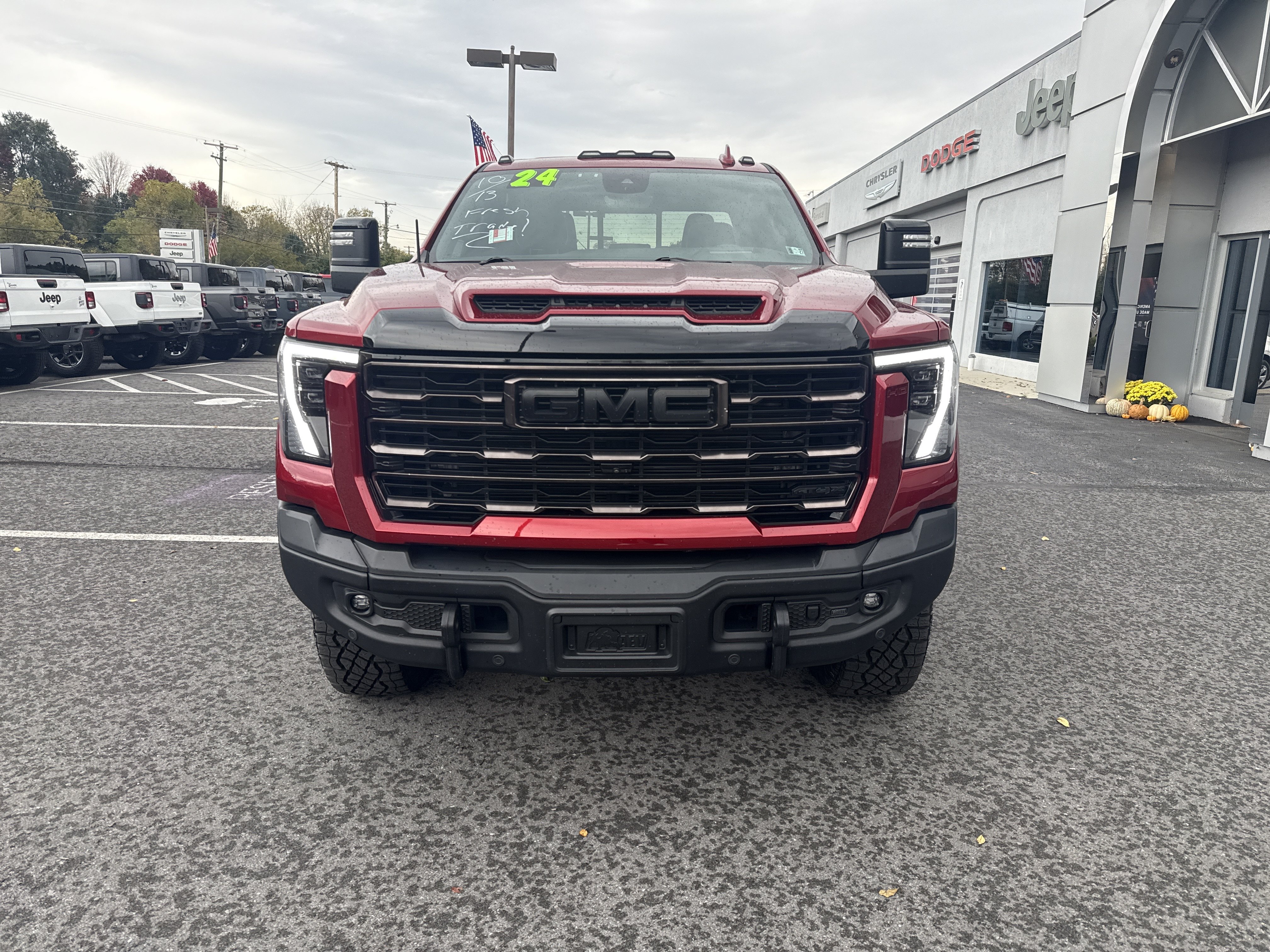 Used 2024 GMC Sierra 2500 AT4X w/ AT4X AEV Edition AWD/4WD image 9