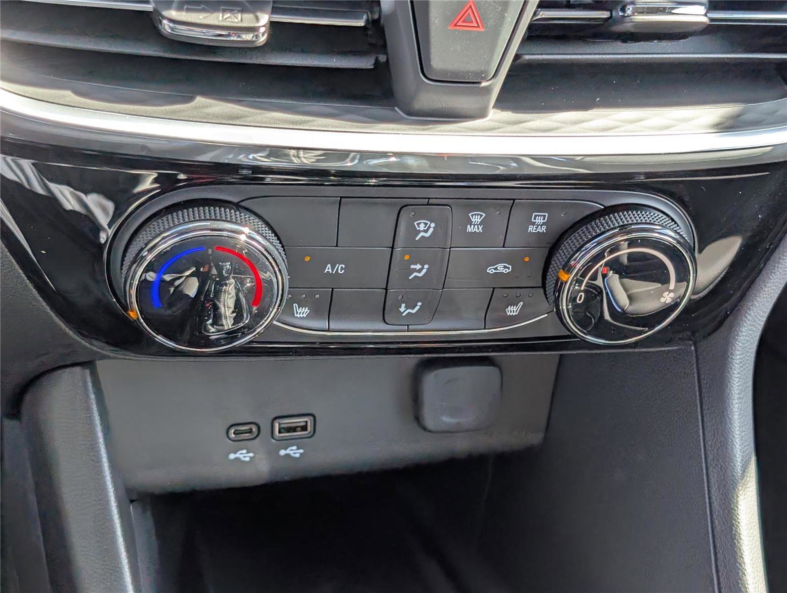 New 2026 Buick Encore GX Sport Touring w/ Advanced Technology Package image 23