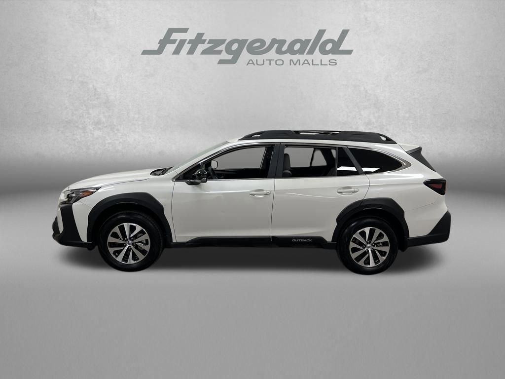 Used 2024 Subaru Outback Premium image 2
