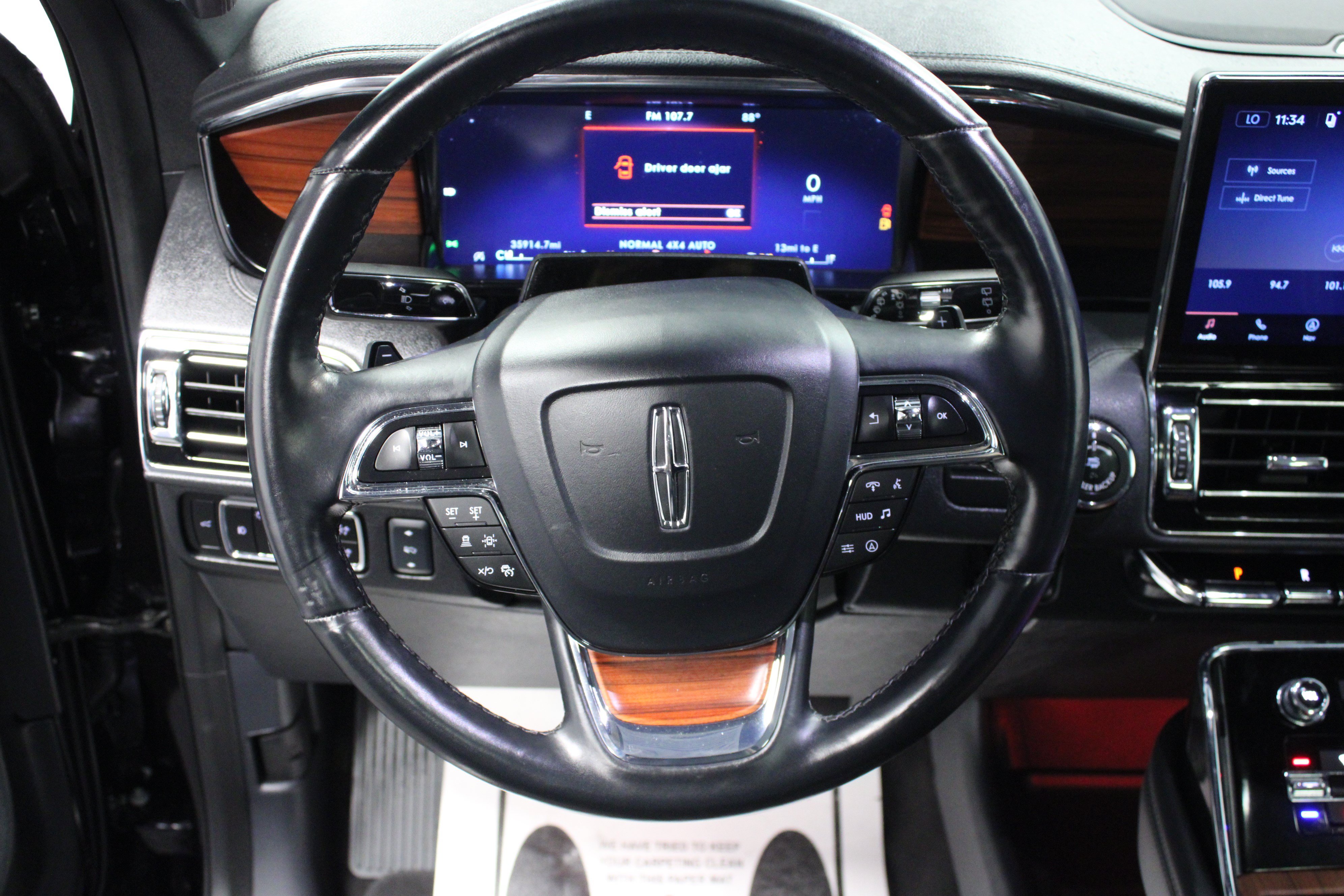 Used 2024 Lincoln Navigator L Reserve AWD/4WD image 18