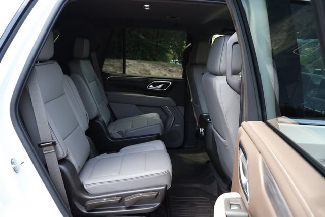 Used 2023 GMC Yukon SLT w/ SLT Luxury Package AWD/4WD image 26