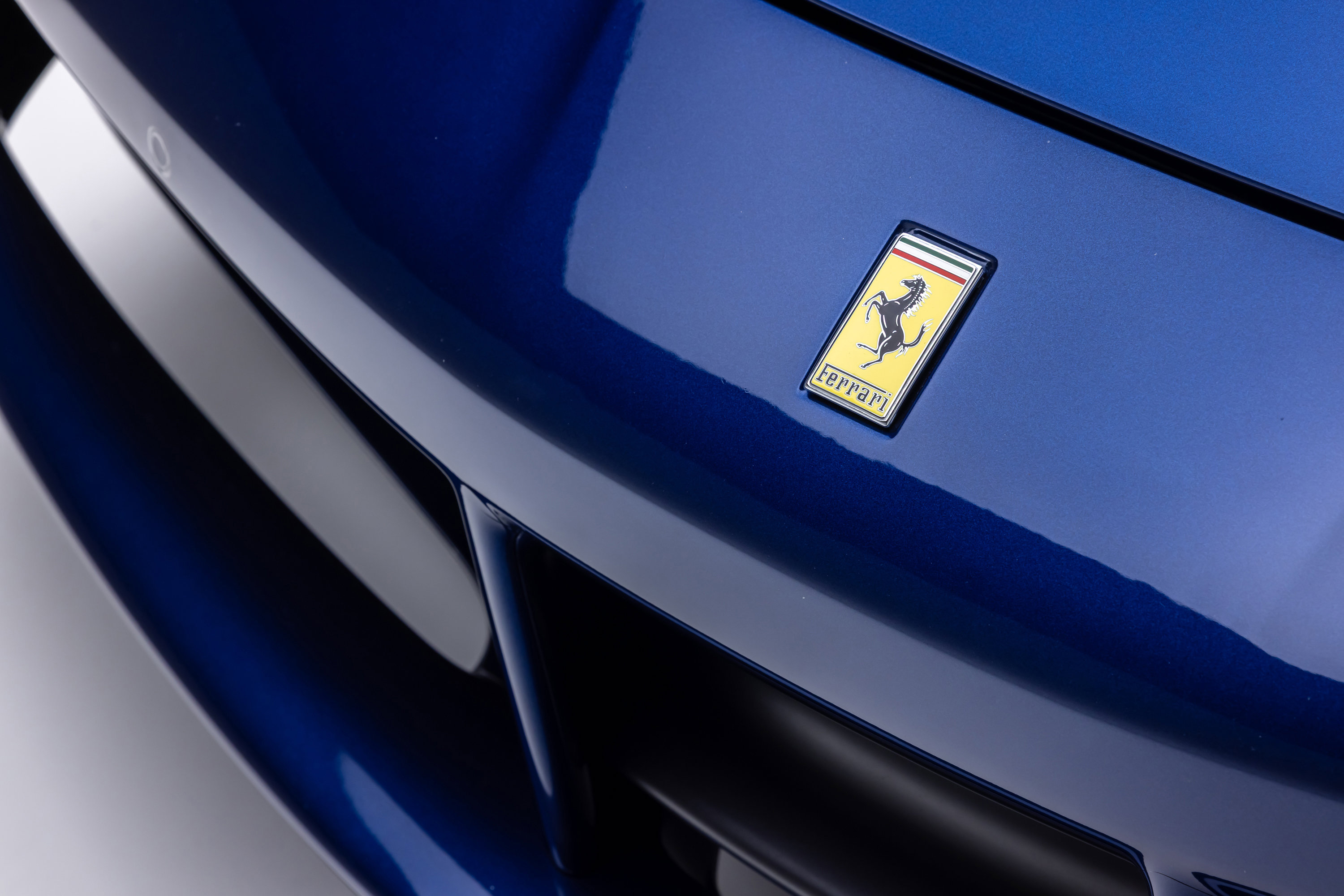 Certified 2017 Ferrari 488 Spider RWD image 38