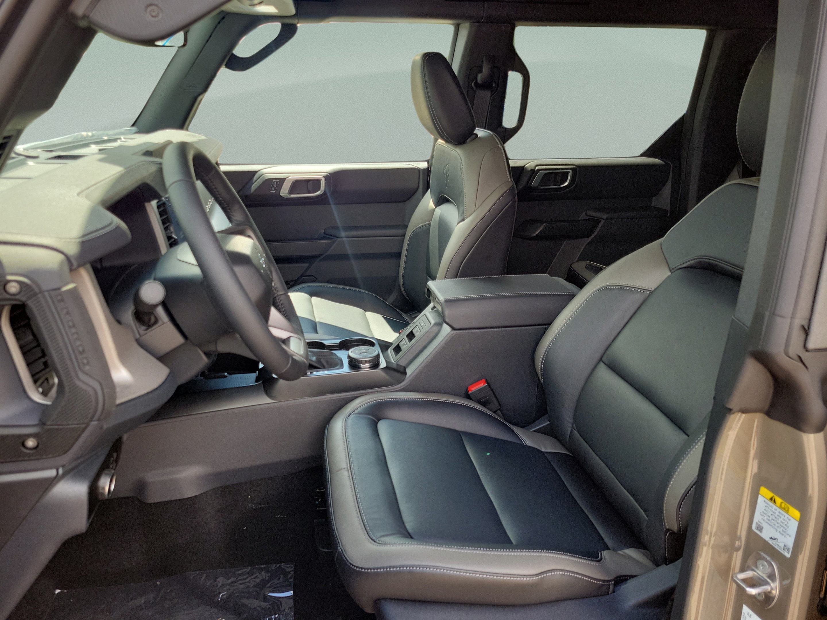 New 2026 Ford Bronco Outer Banks AWD/4WD image 17
