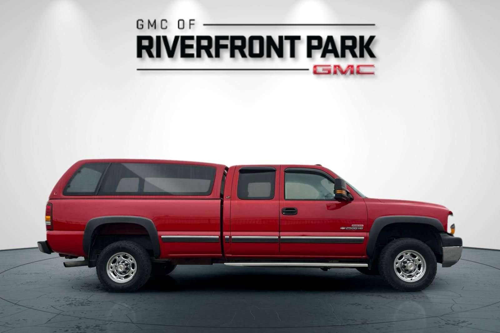Used 2001 Chevrolet Silverado 2500 LT RWD image 2