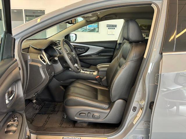 Certified 2024 Nissan Murano SV w/ SV Midnight Edition Package AWD/4WD image 16