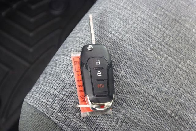 Used 2025 Ford F250 XLT w/ FX4 Off-Road Package image 41