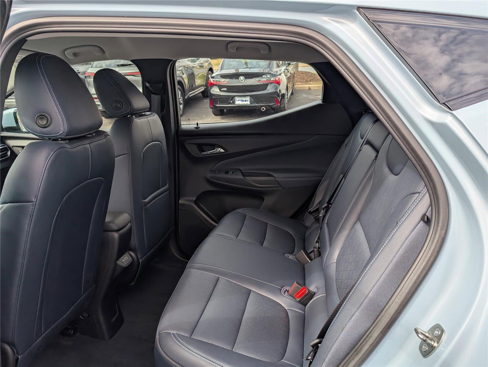 Used 2023 Chevrolet Bolt EUV Premier image 14