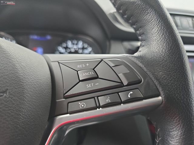 Used 2020 Nissan Rogue SV image 40