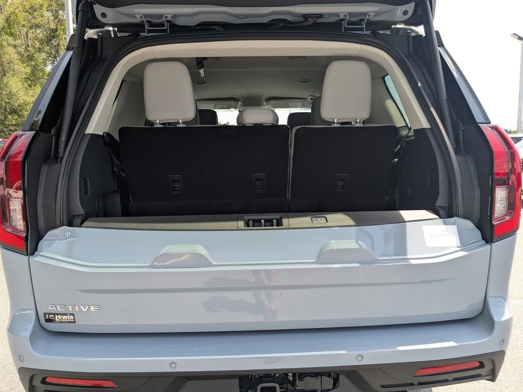 New 2026 Ford Expedition Active RWD image 13