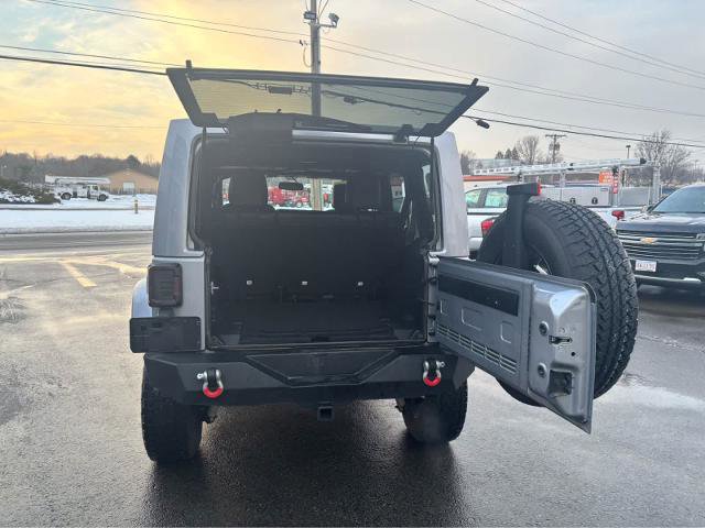 Used 2018 Jeep Wrangler Unlimited Sahara image 8