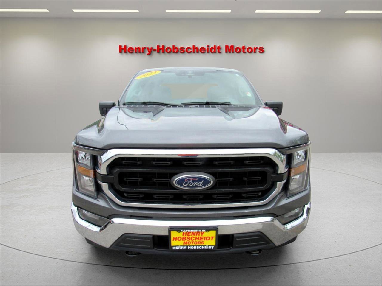 Used 2023 Ford F150 XLT AWD/4WD image 2