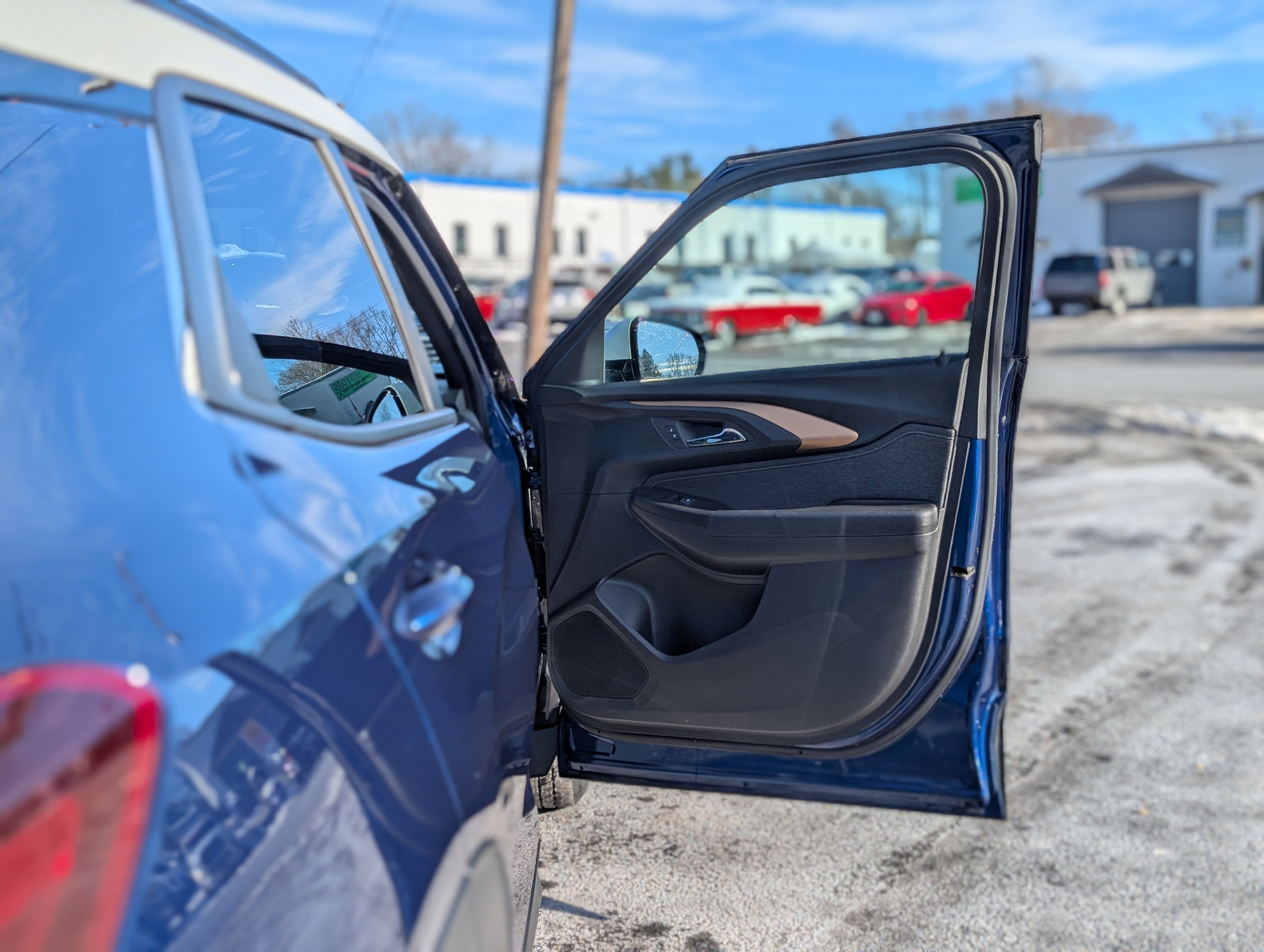 Certified 2023 Chevrolet TrailBlazer ACTIV w/ Convenience Package image 39