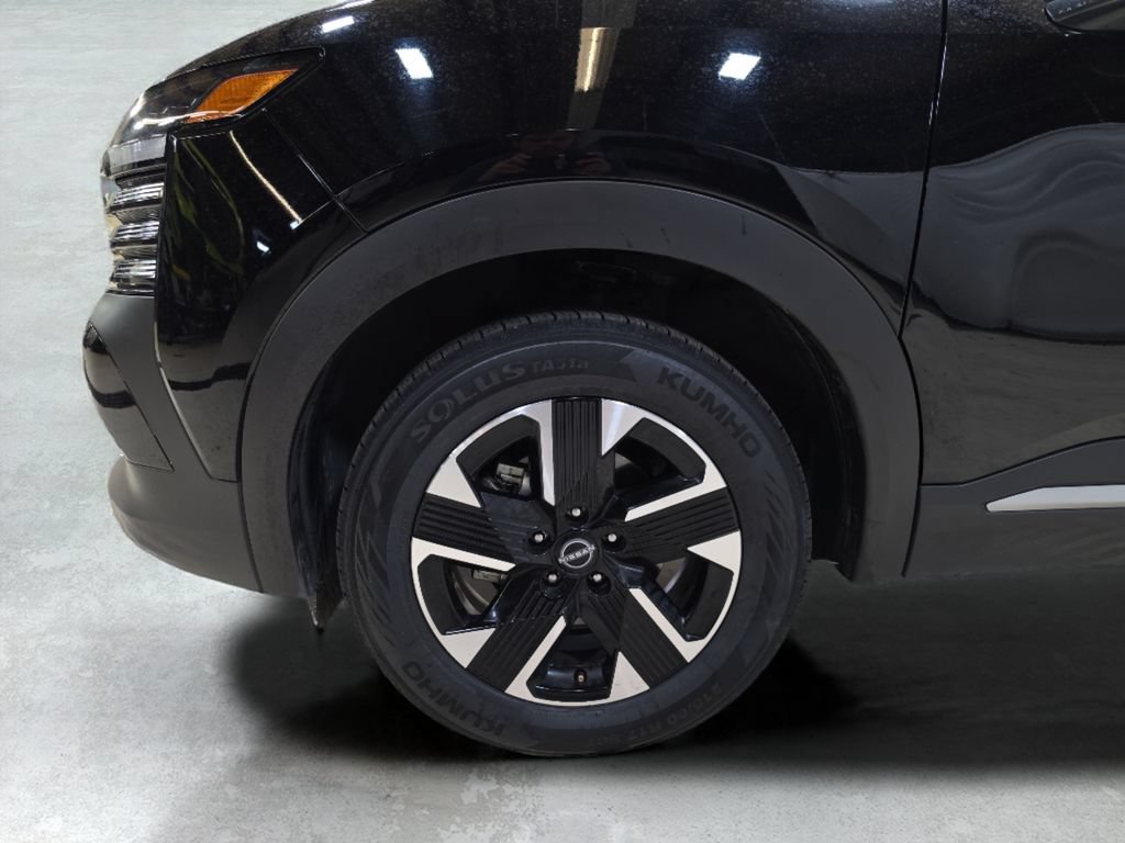 Used 2025 Nissan Kicks SV AWD/4WD image 25
