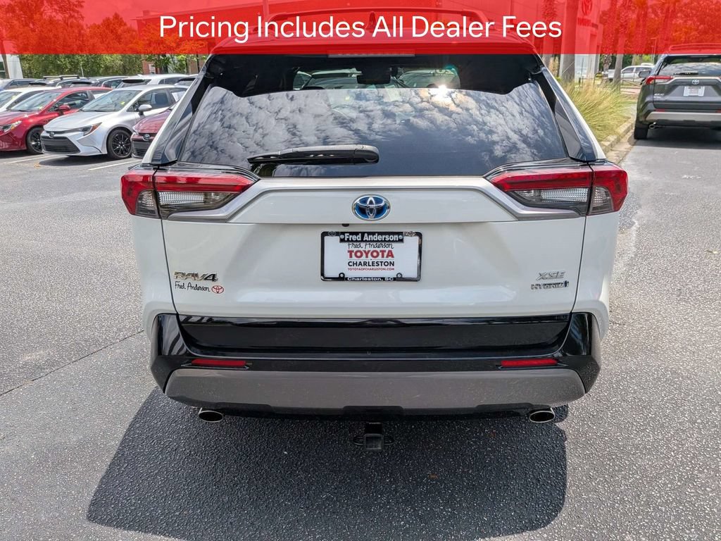 Certified 2020 Toyota RAV4 XSE w/ XSE Grade Weather Package AWD/4WD image 6