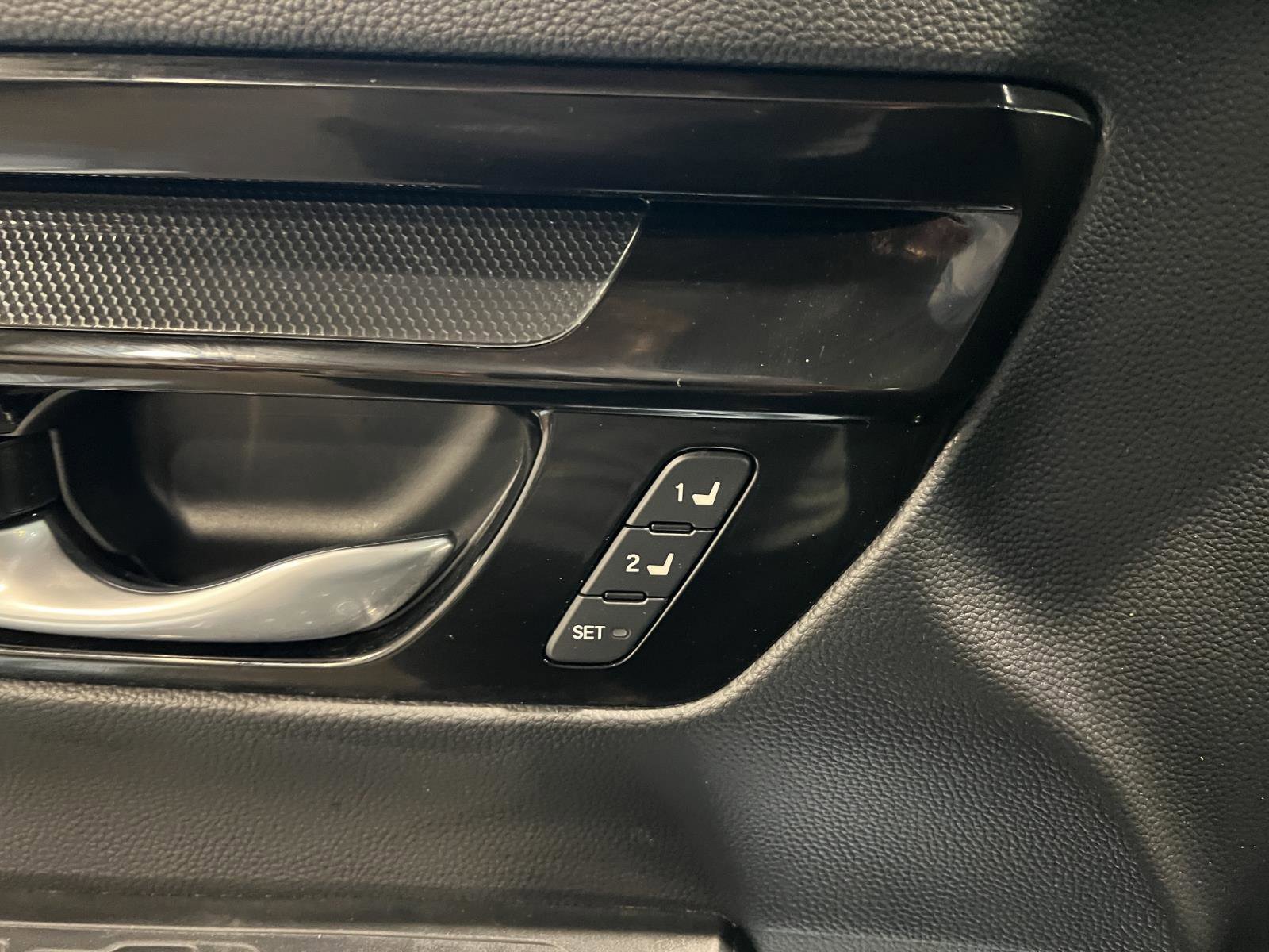 Used 2023 Honda CR-V EX-L image 26