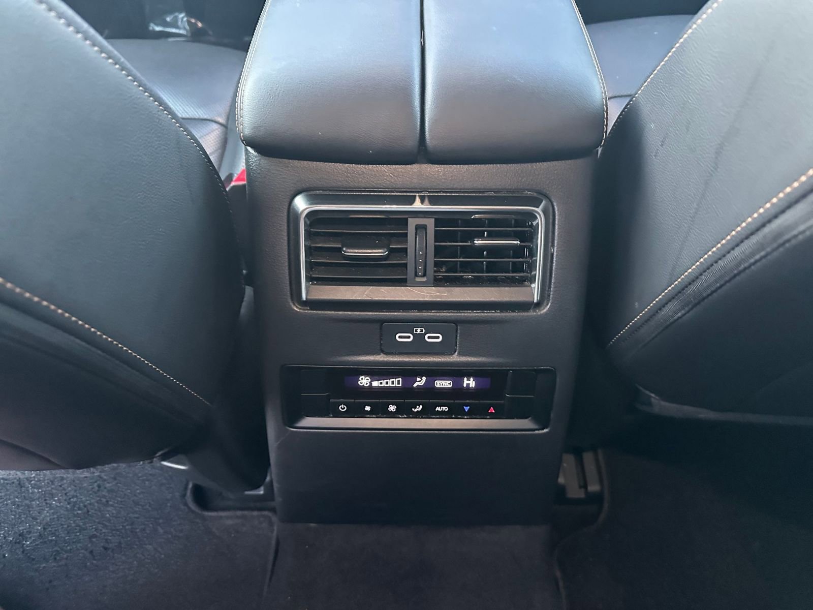 Used 2025 MAZDA CX-90 3.3 Turbo w/ Preferred Package image 24