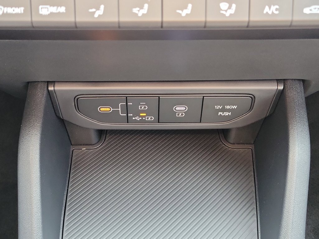 New 2026 Kia K4 FWD image 32