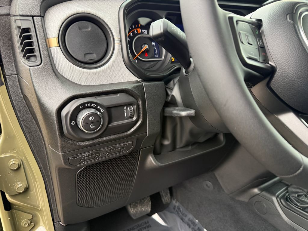 New 2026 Jeep Gladiator Sport AWD/4WD image 27