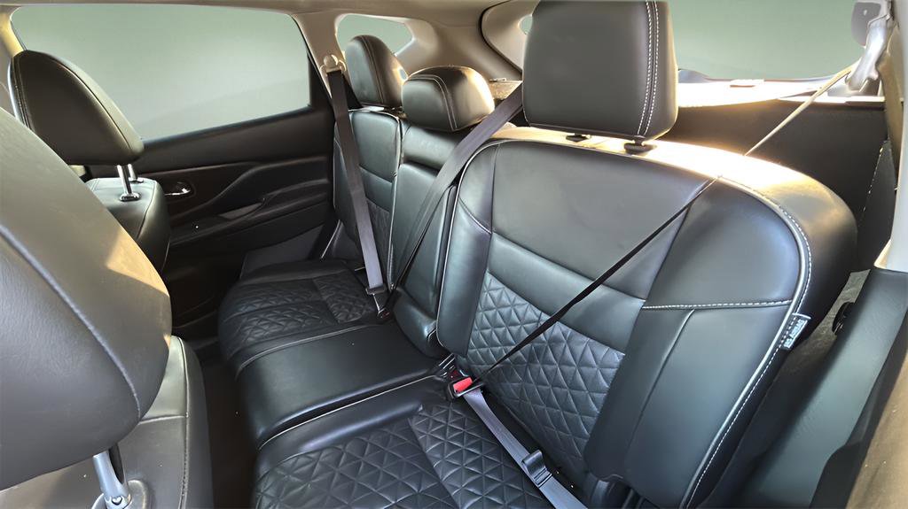 Used 2019 Nissan Murano Platinum w/ Cargo Package FWD image 12