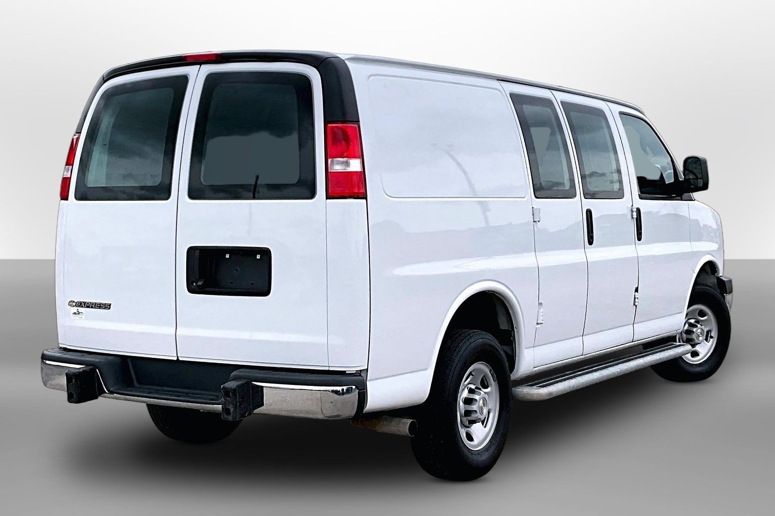 Used 2024 Chevrolet Express 2500 w/ Driver Convenience Package RWD image 10