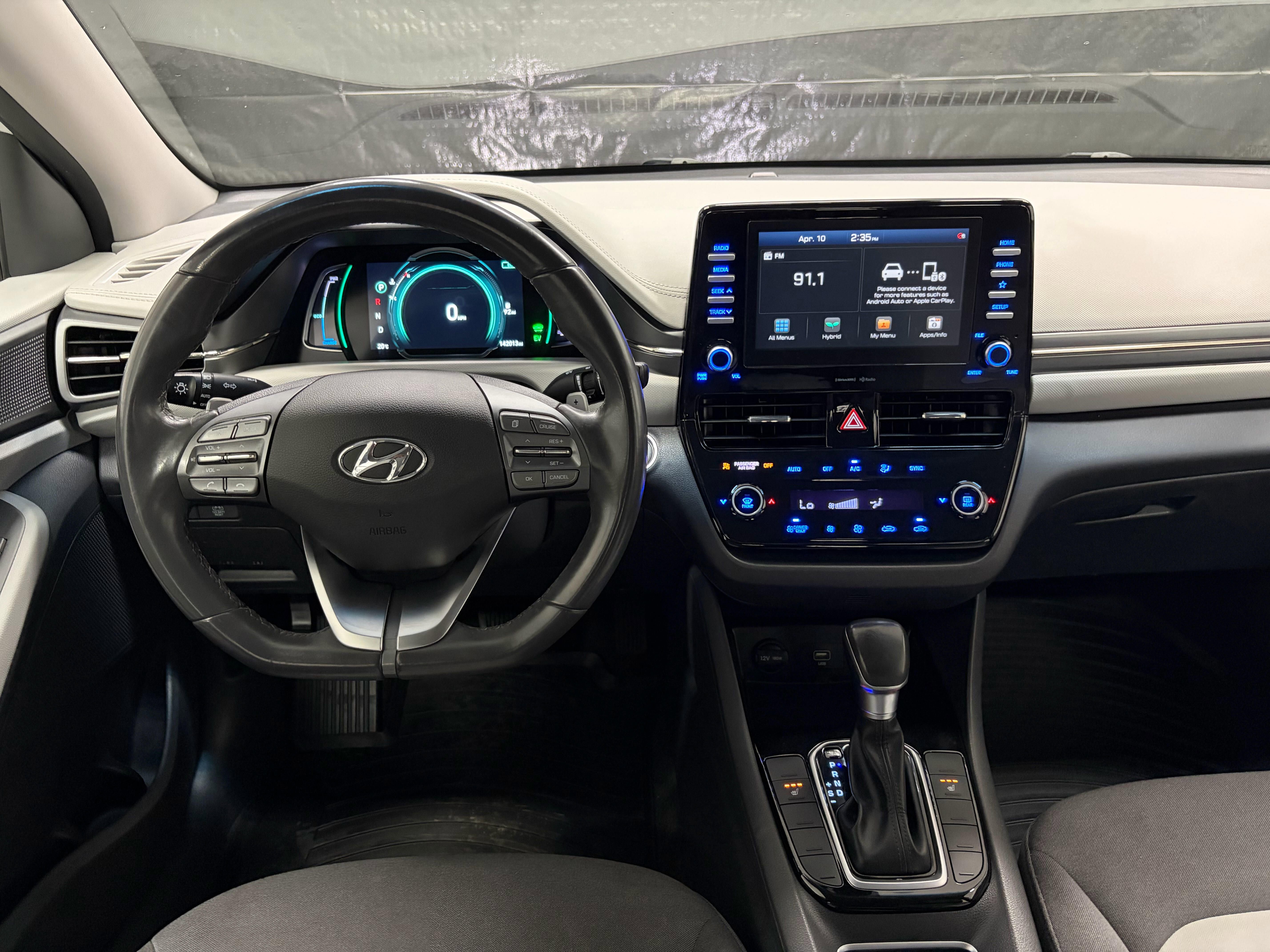 Used 2020 Hyundai Ioniq SE image 10