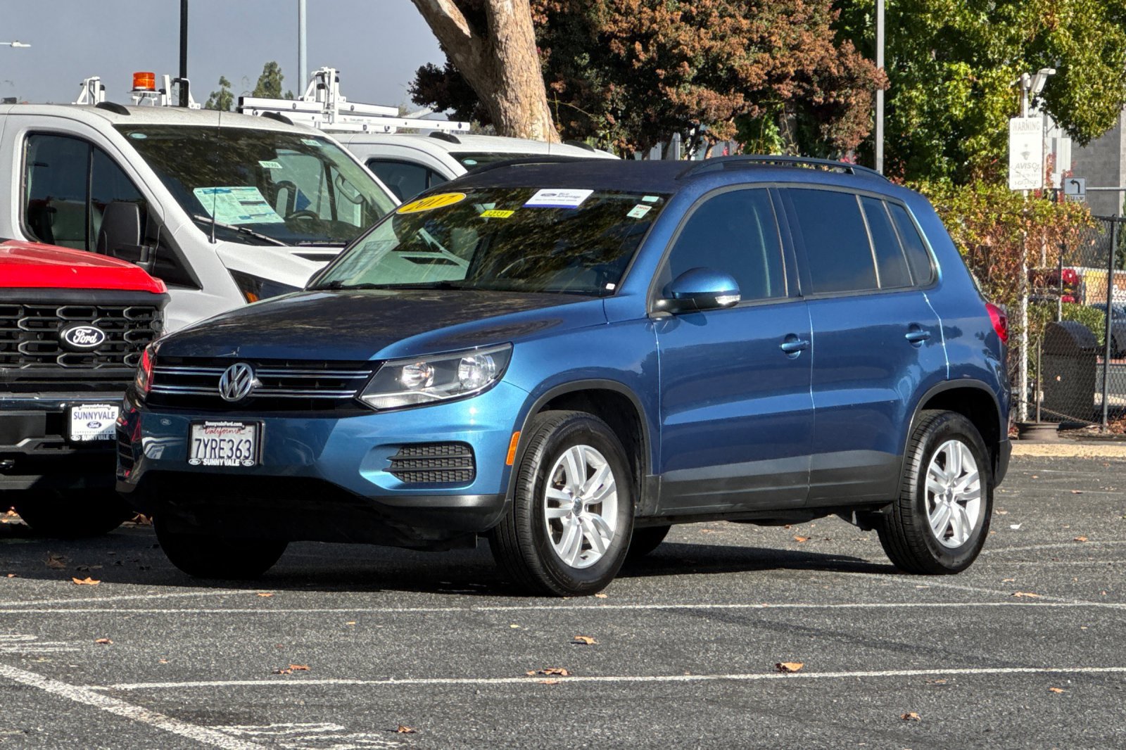 Used 2017 Volkswagen Tiguan S FWD image 8