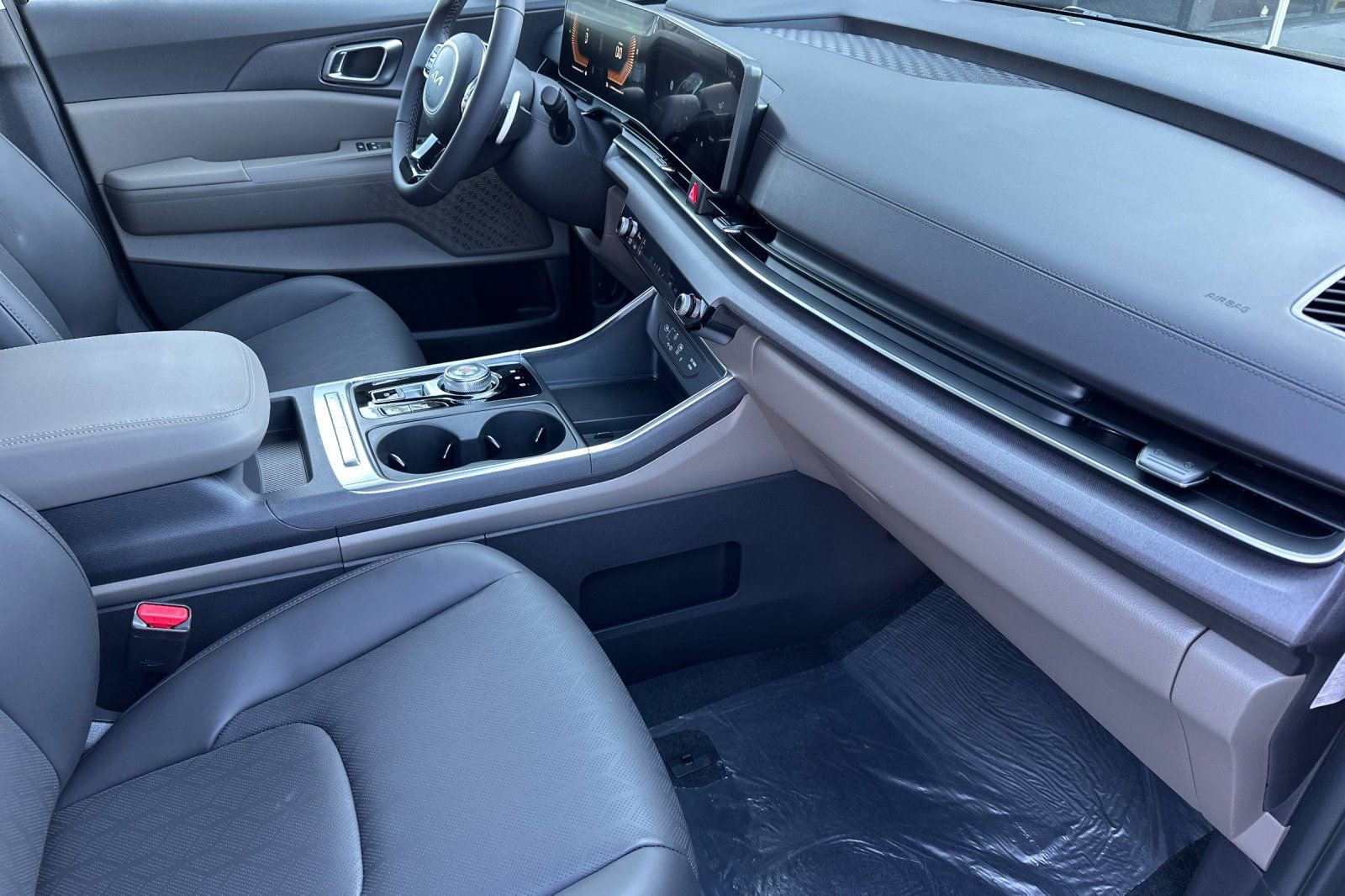 New 2026 Kia Carnival EX image 17