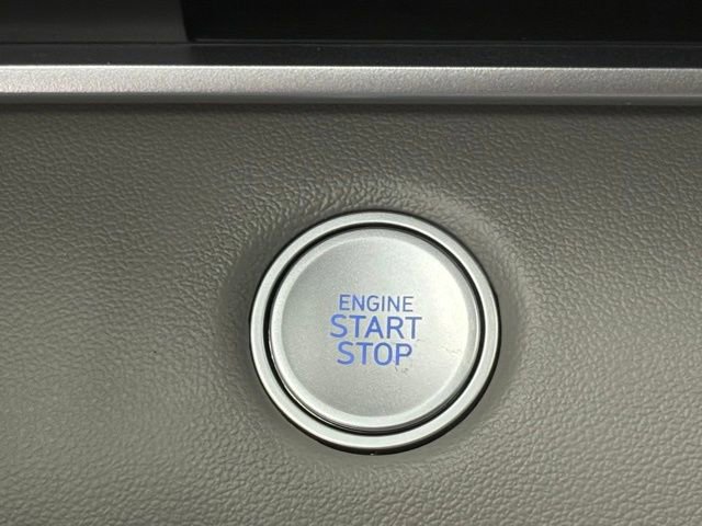 Used 2025 Hyundai Elantra Sport FWD image 24