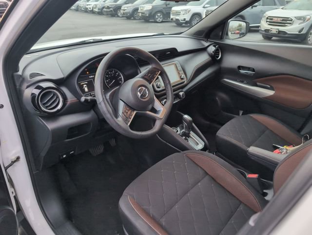 Used 2020 Nissan Kicks SR image 12