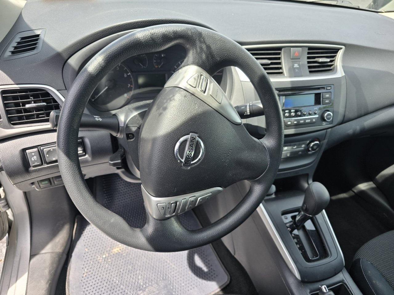 Used 2017 Nissan Sentra S FWD image 16