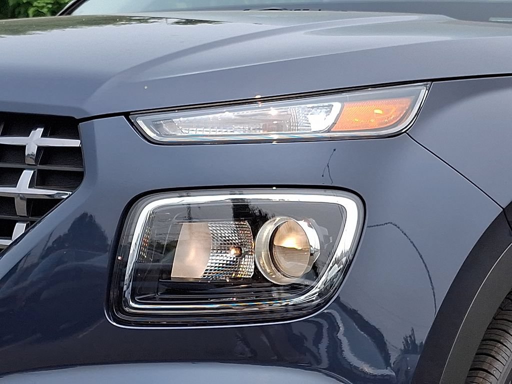 New 2026 Hyundai Venue SEL FWD image 6