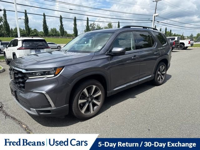 Used 2025 Honda Pilot Elite image 18
